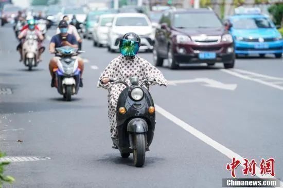 9月1日起，骑乘绿牌电动车不戴头盔将被罚20元