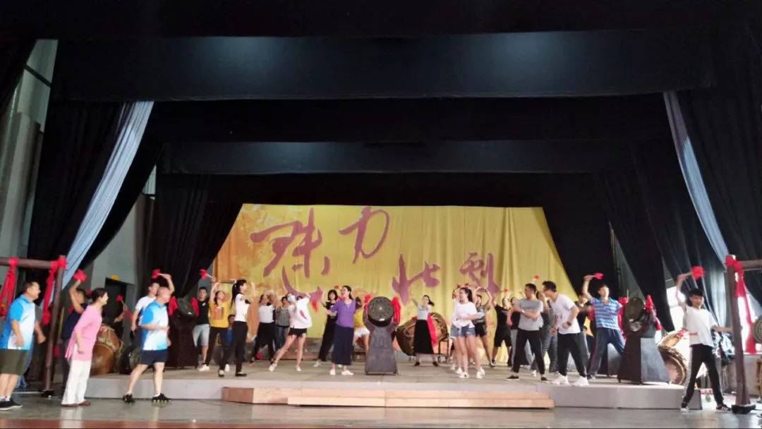 《我家住在铜鼓岭》即将上演庆自治区成立60周年