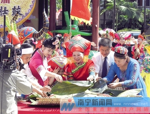 央视现场连线南宁端午活动 壮乡民俗文化魅力四射